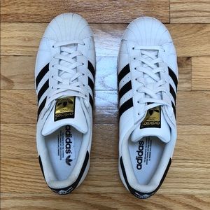Women’s Adidas Superstar Size 9.5